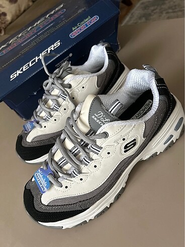 SKECHERS Ayakkabı