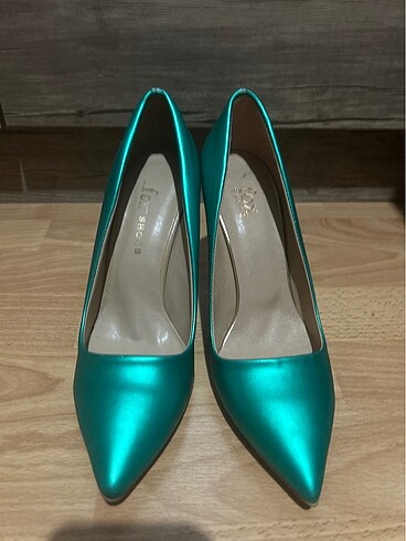38 Beden Kadın Stiletto