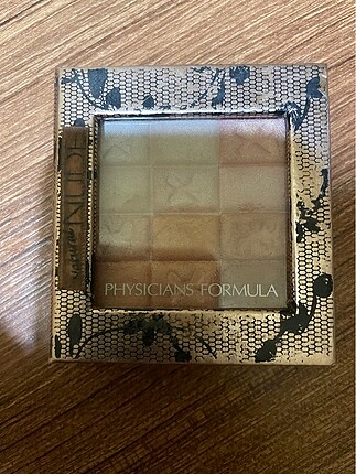Physicians Formula Far Paleti