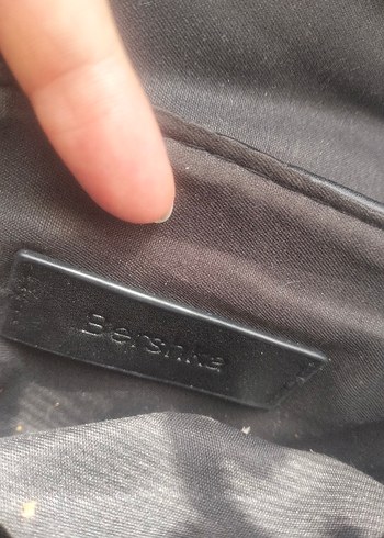 Beden siyah Renk Zincir Detaylı Siyah Yılan Desenli Deri Çanta