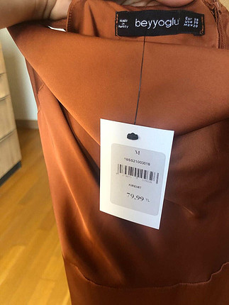 Zara Beyyoğlu saten elbise 