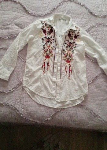 Zara Nakışlı Bohem Beyaz Gömlek