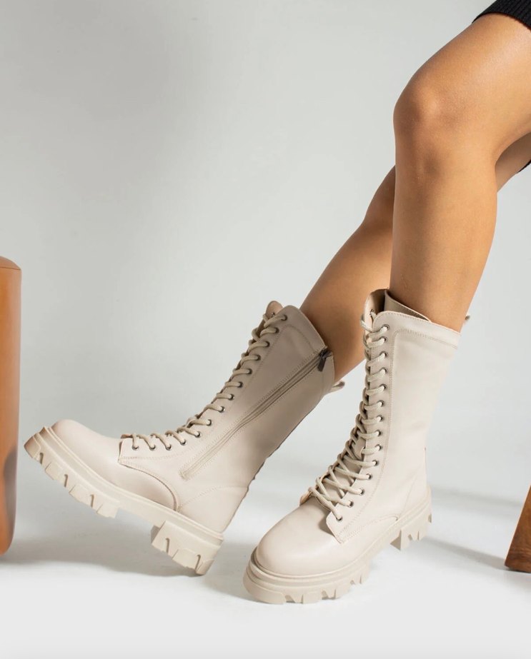 Bej Kadın postal  Bot - Görsel 2