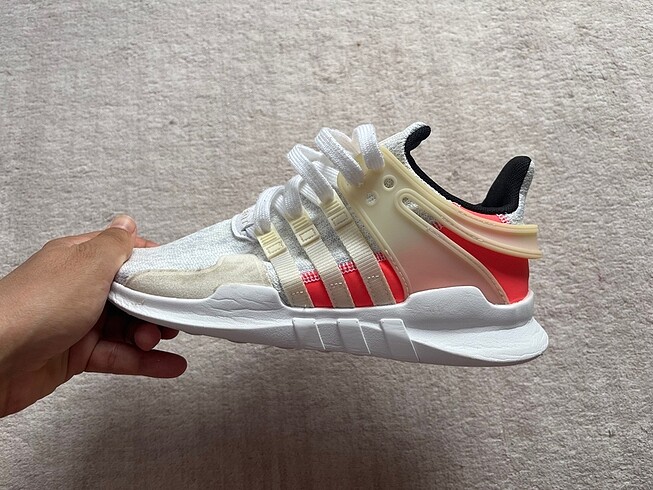 36,5 Beden Adidas spor ayakkabı