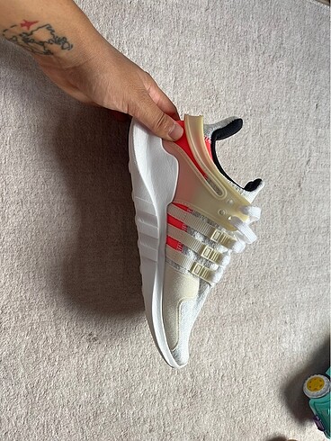 Adidas spor ayakkabı