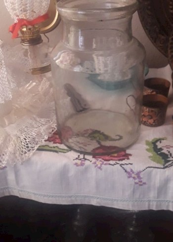 şekerci kavanozu
