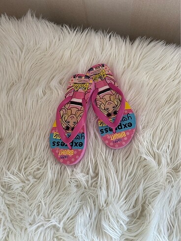 Barbie Parmak arası terlik