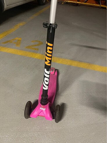 Voit scooter pembe