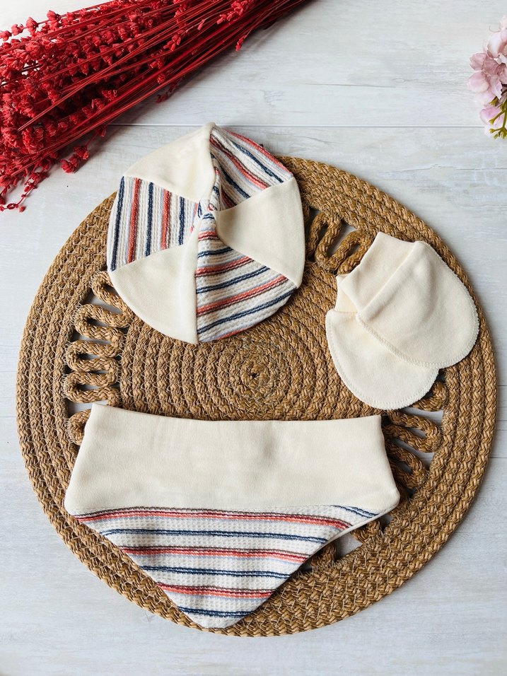 Salopetli Erkek Bebek hastane çıkışı - Görsel 4