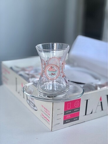  Beden beyaz Renk Lav Cupcake 12 Parça Çay Seti