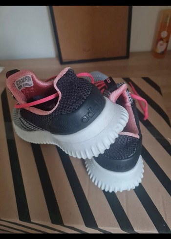 Orjinal Adidas Gri Spor Ayakkabı - Görsel 2