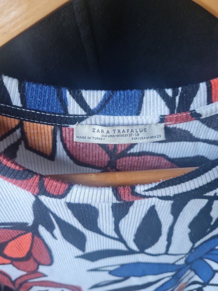 Çiçek Desenli Kısa Kollu Kadın Bluz - Görsel 2