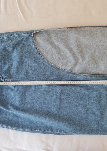 Yırtmaç Detaylı Mavi Midi Denim Etek - Görsel 5