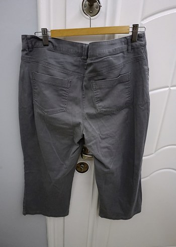 Gri Kadın Kemerli Midi Denim Pantolon