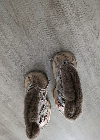 Golden Goose Deluxe Kürklü Vizon Bej Kadın Spor Ayakkabı