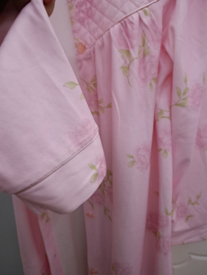 Pembe Çiçekli Uzun Kollu Kadın sabahlik - Görsel 5