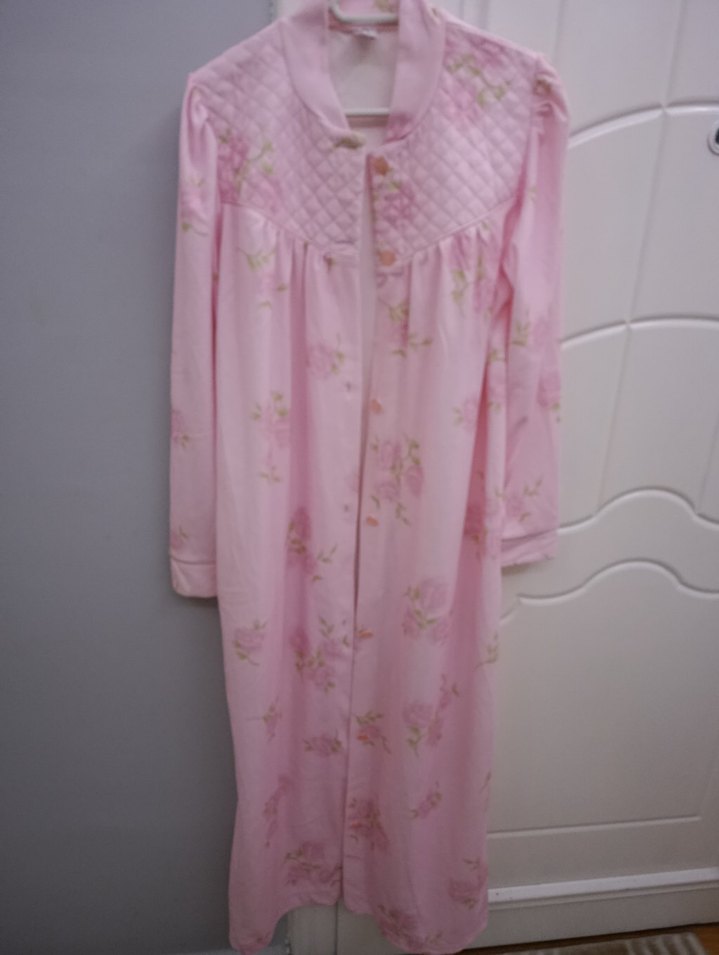 Pembe Çiçekli Uzun Kollu Kadın sabahlik - Görsel 3