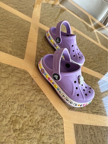 24 Beden Crocs Terlik