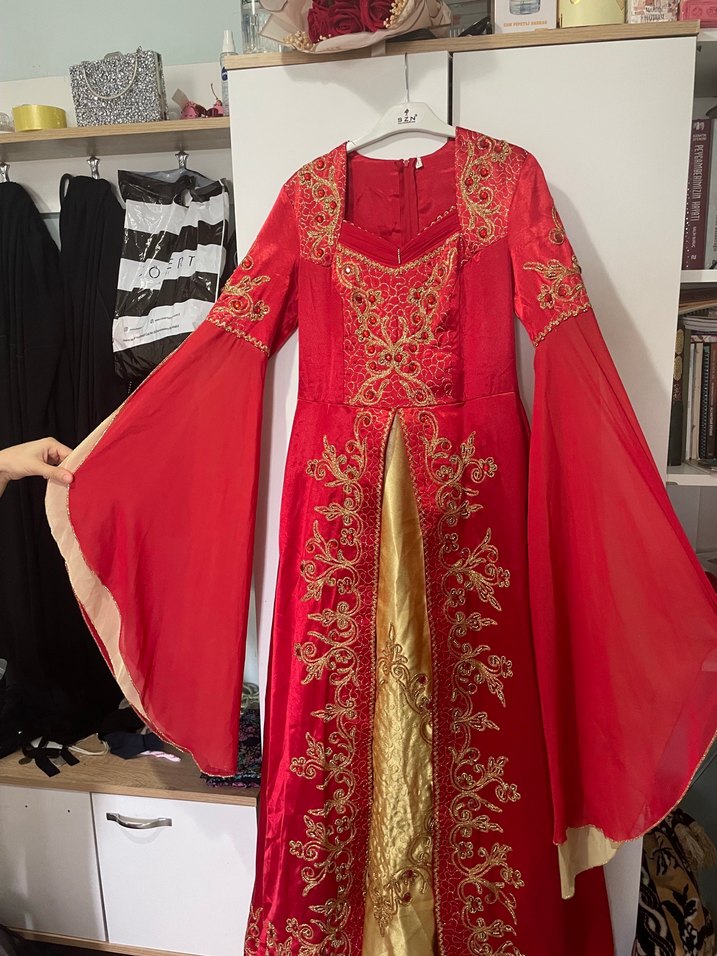 Uzun Kollu Kırmızı bindallı - Görsel 2