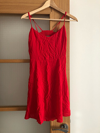 Kırmızı mini elbise