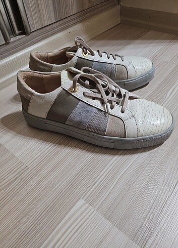 40 Beden ten rengi Renk Ninewest