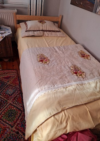 İşlemeli Açık Bordo Yatak Örtüsü - Görsel 14