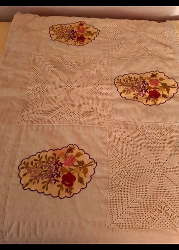 İşlemeli Açık Bordo Yatak Örtüsü - Görsel 8