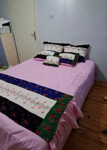 Nakışlı Pembe Pastel Yatak Örtüsü - Görsel 3