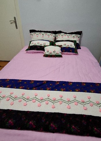 Nakışlı Pembe Pastel Yatak Örtüsü - Görsel 4