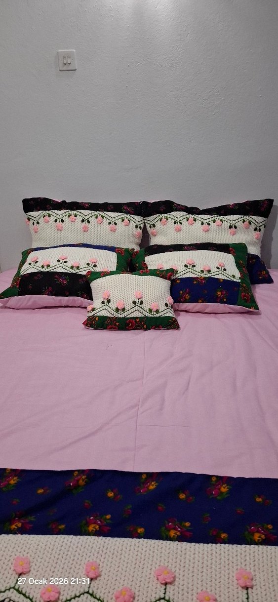 Nakışlı Pembe Pastel Yatak Örtüsü - Görsel 5