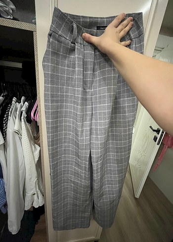 Gri Ekose Düğmeli Kadın Kumaş Pantolon