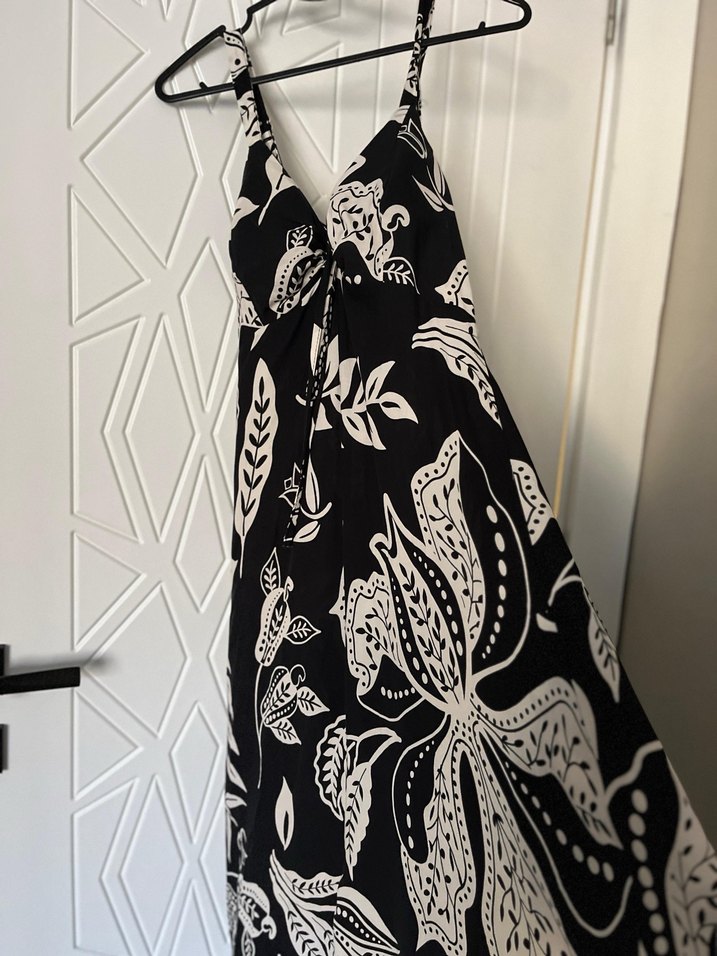 Otantik Desenli Siyah Bağlamalı Uzun Elbise - Görsel 3