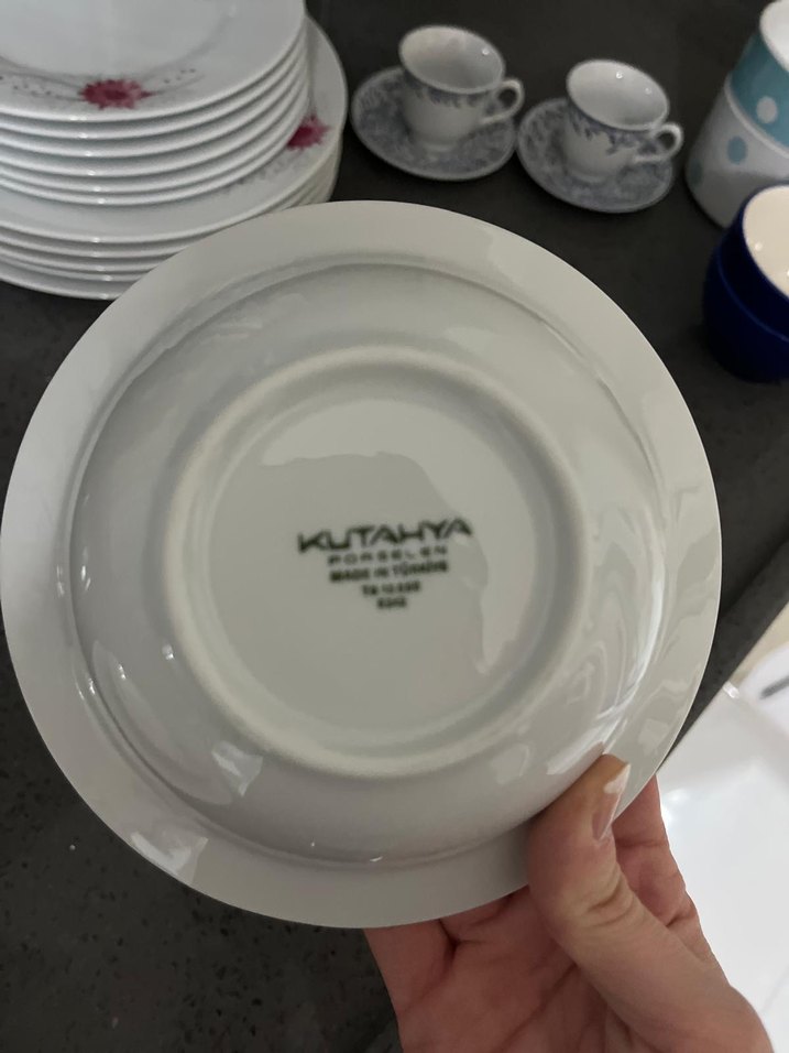 Beyaz Yuvarlak Yemek Kabı - Görsel 2