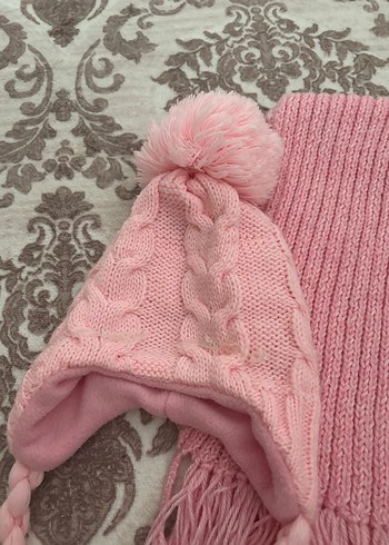 2-3 Yaş, 20 cm Beden pembe Renk Pembe Nakışlı Örgü Bere ve Püsküllü Atkı