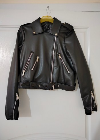 Zara Kadın Siyah Mini Deri Biker Ceket
