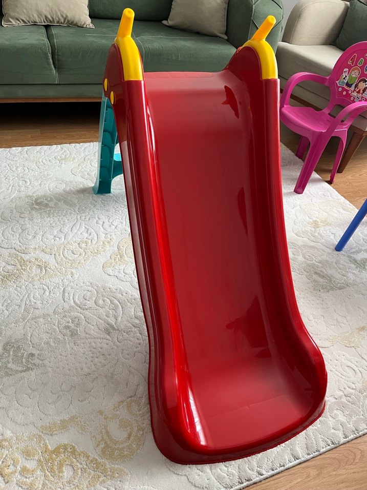 Renkli Kırmızı Çocuk Kaydırağı - Görsel 2