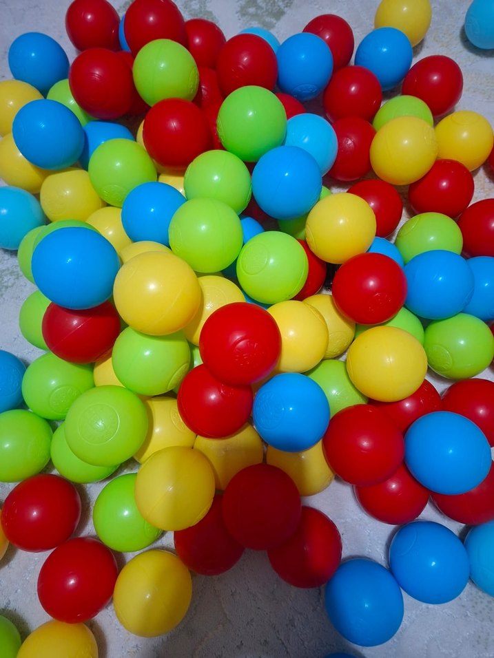 Renkli Plastik Oyun Topları - Görsel 2