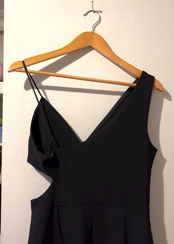 40 Beden Siyah V Yaka Uzun Strappy Gece Elbisesi
