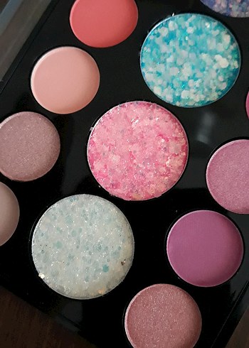 Canlı Renkli Çoklu Göz Farı Paleti - Görsel 4