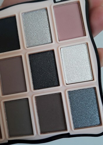 KOFW 12 Renk Göz Farı Paleti - Görsel 2