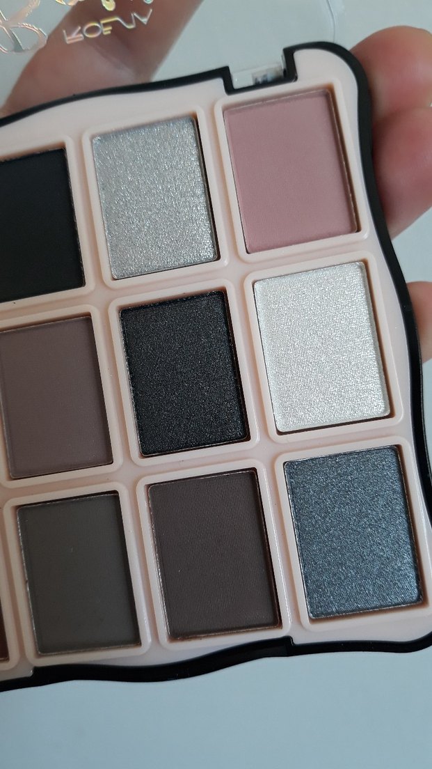 KOFW 12 Renk Göz Farı Paleti - Görsel 2