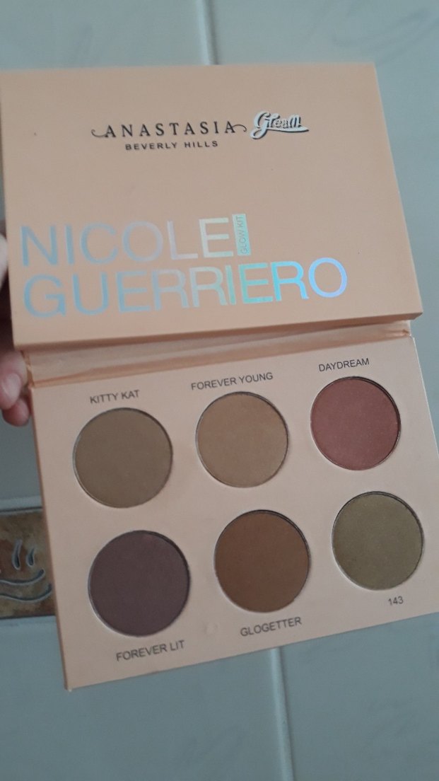 Nicole Guerriero Göz Farı Paleti - 7 Renk - Görsel 5