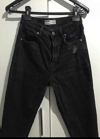 Bershka mom jean 