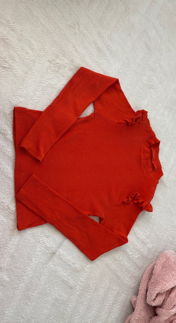 Turuncu Omuzu Fırfırlı Kadın Kazak - Görsel 2