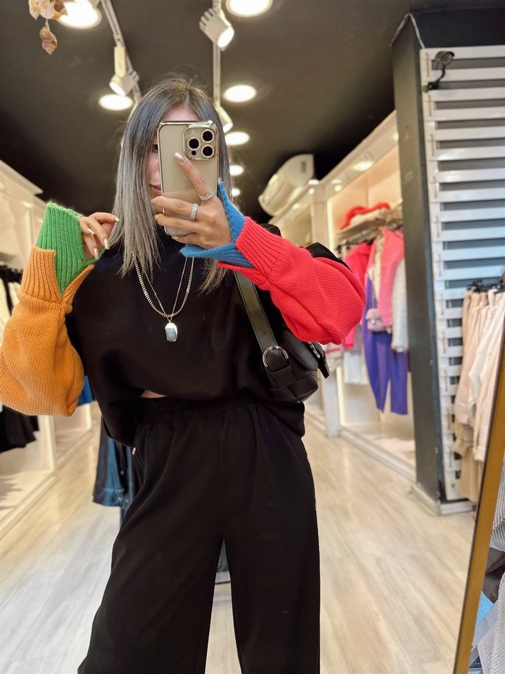Siyah Renk Marka Model Kol Detaylı Sweat - Görsel 2