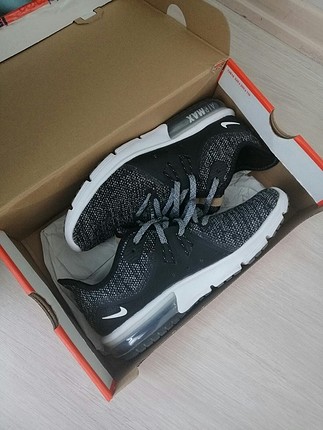orjinal nike siyah ayakkabı 40 numara