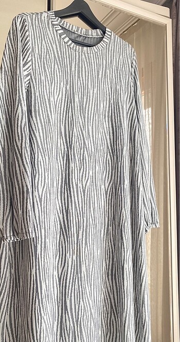 44 Beden Zebra desen elbise