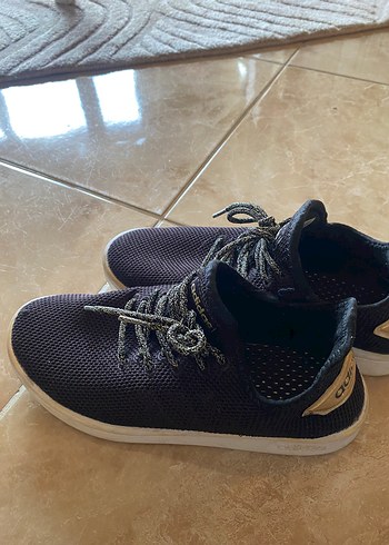 Siyah Kadın Spor Ayakkabı Stiletto Topuklu