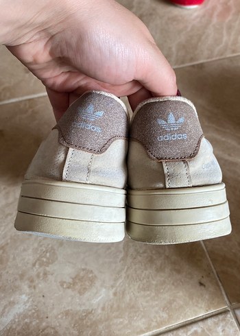 Adidas Bej Süet Bağcıklı Stiletto Topuklu Kadın Spor Ayakkabı