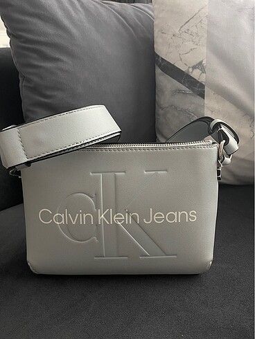 Calvin Klein çanta